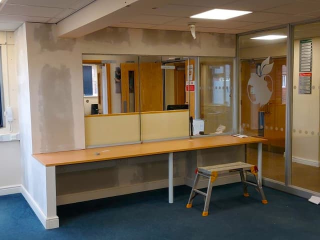 School Reception Desk undefined 3
